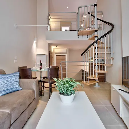 Spinola Park - The Duplex Apartamento *